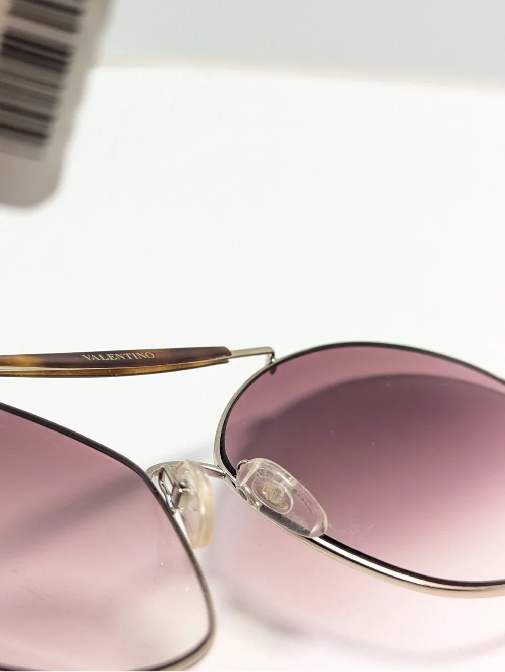 Valentino V121 Pink UV Silver Tortoiseshell Aviator Women’s Sunglasses 62-14-145